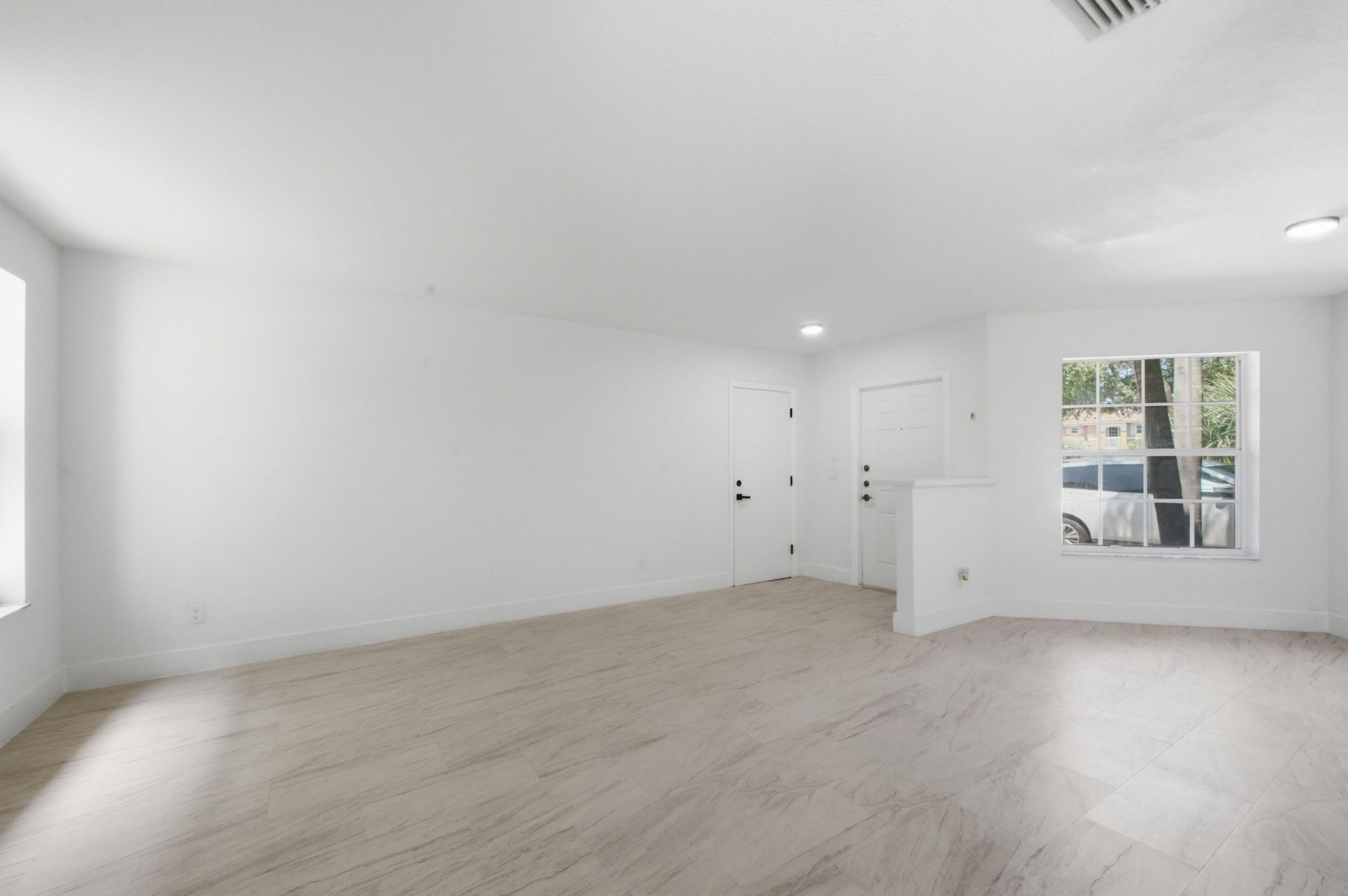 2824 NW 99th Terrace, Sunrise, FL 33322 Photo