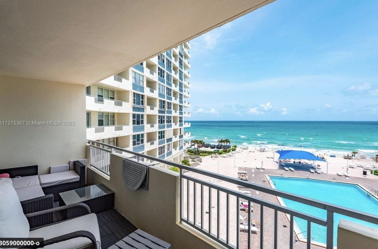 3180 S Ocean Drive, Unit 414, Hallandale Beach, FL 33009 Photo