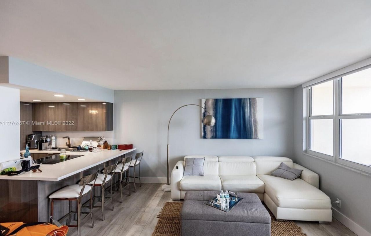 3180 S Ocean Drive, Unit 414, Hallandale Beach, FL 33009 Photo