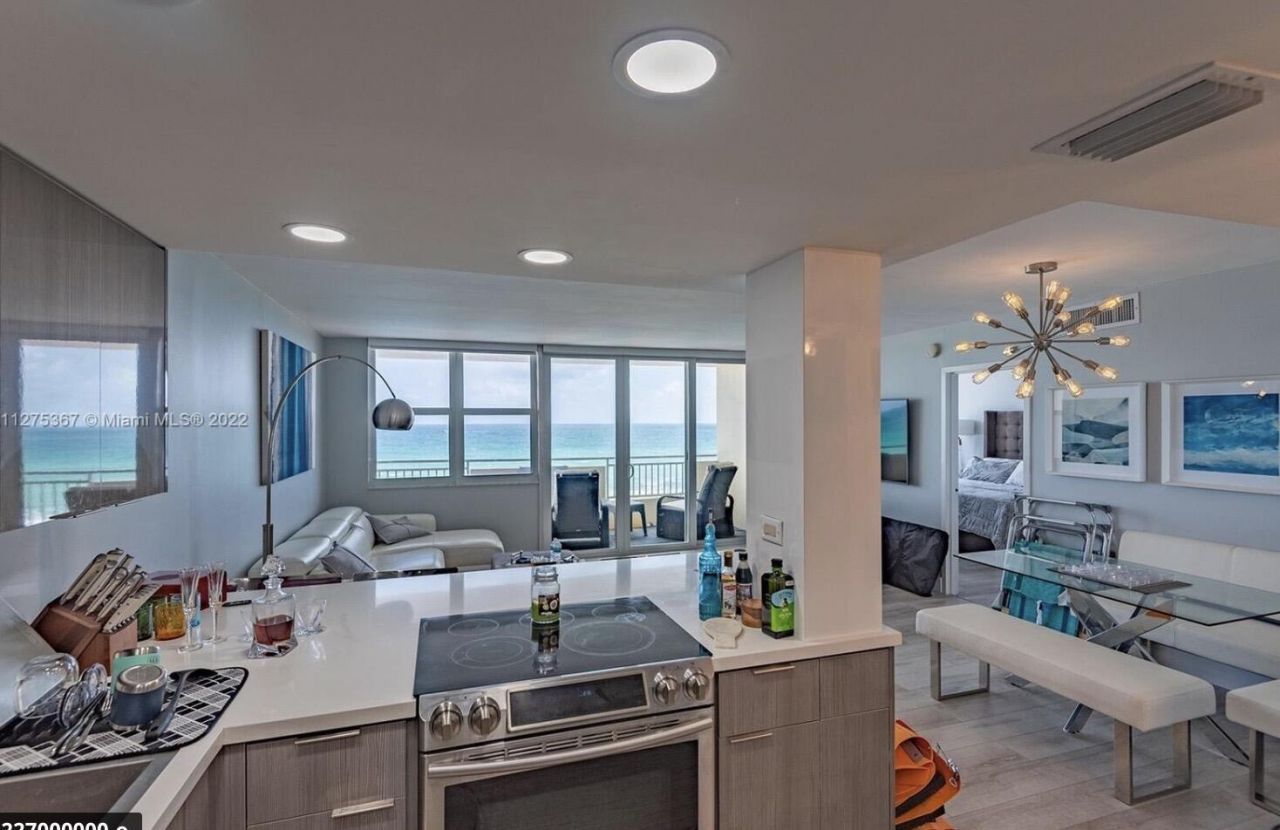 3180 S Ocean Drive, Unit 414, Hallandale Beach, FL 33009 Photo