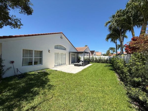 3380 SW 50th Street, Hollywood, FL 33312