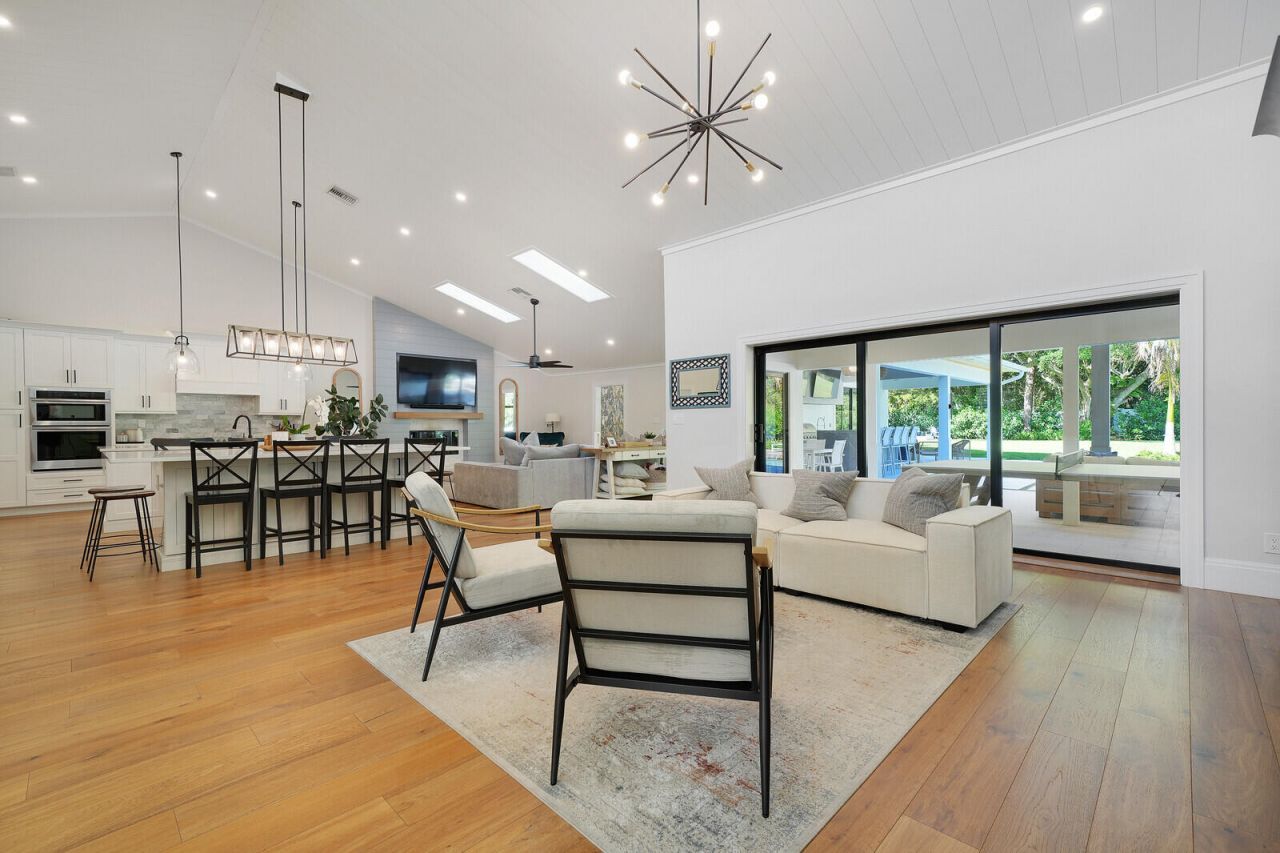 19526 W Trails End Terrace, Jupiter, FL 33458 Photo