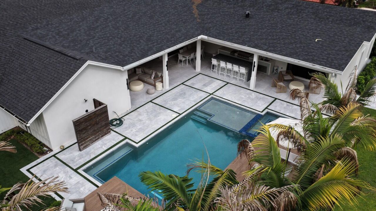 19526 W Trails End Terrace, Jupiter, FL 33458 Photo
