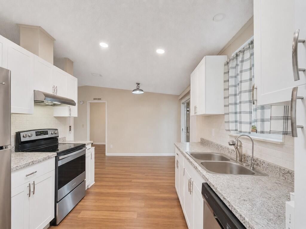 4697 SE Copperwood Terrace, Stuart, FL 34997 Photo