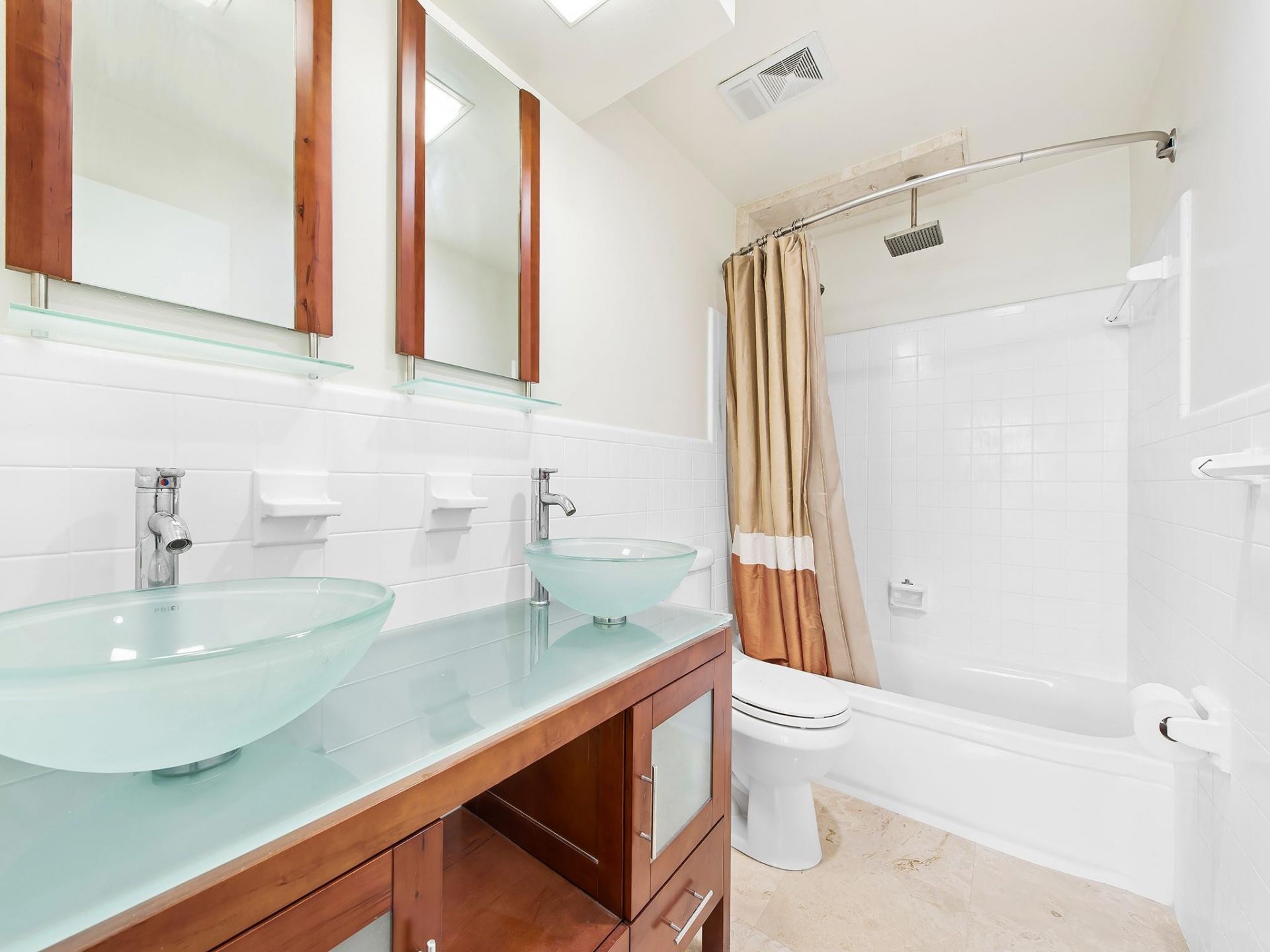 3233 NE 34th Street, Unit 1712, Fort Lauderdale, FL 33308 Photo