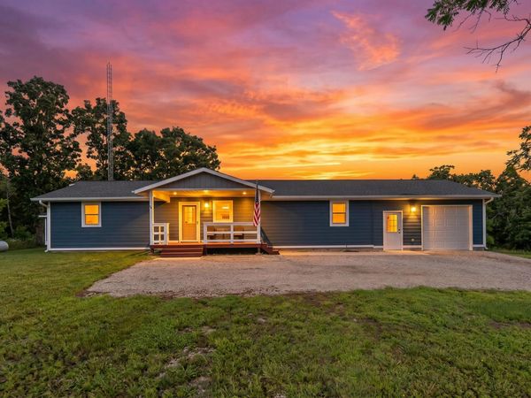 3338 County Road 322, Koshkonong, MO 65692