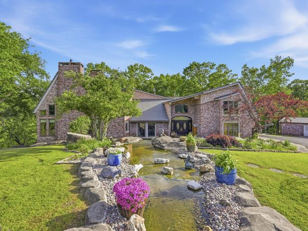10591 Poppy Drive , Neosho, MO 64850