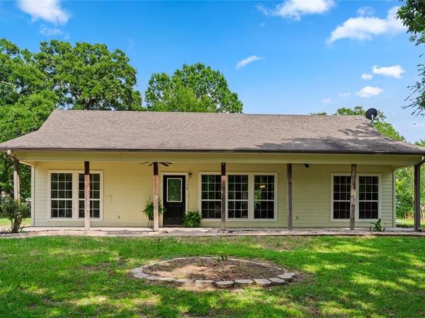 109 Rs County Road 3319, Emory, TX 75440