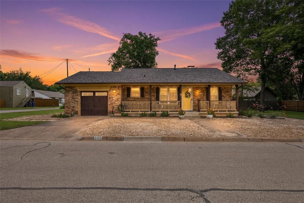 205 S Morris Street, McKinney, TX 75069 Main Photo