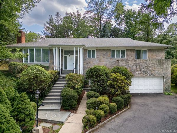 1341 Pelhamdale Avenue, Pelham, NY 10803