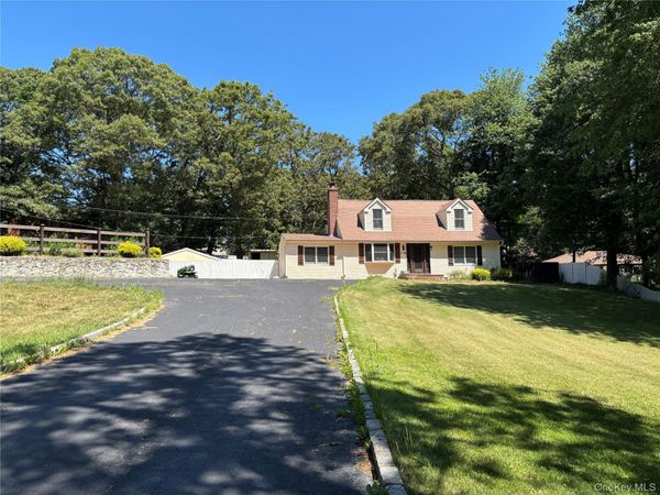 45 Croft Lane , Smithtown, NY 11787