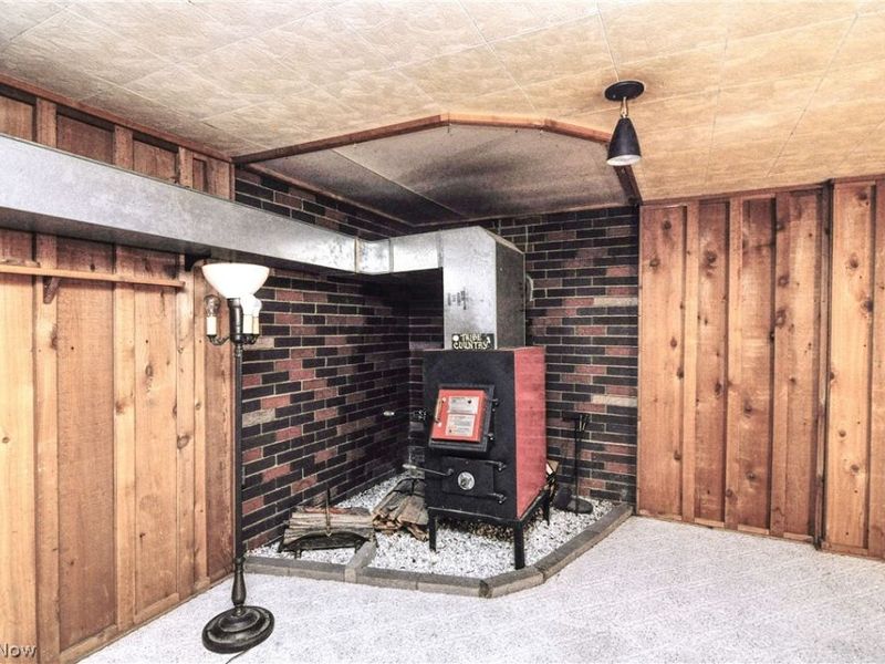 172 27th Street NW, Barberton, OH 44203 Photo 24