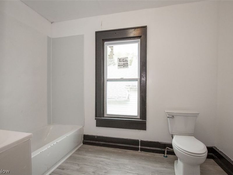 6202 Heisley Avenue, Cleveland, OH 44105 Photo 32