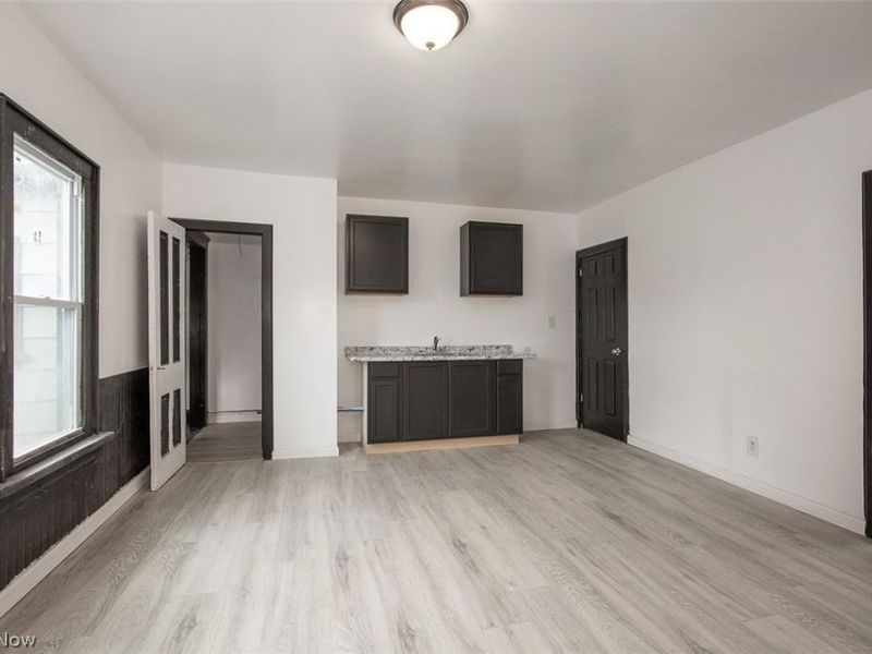 6202 Heisley Avenue, Cleveland, OH 44105 Photo 38