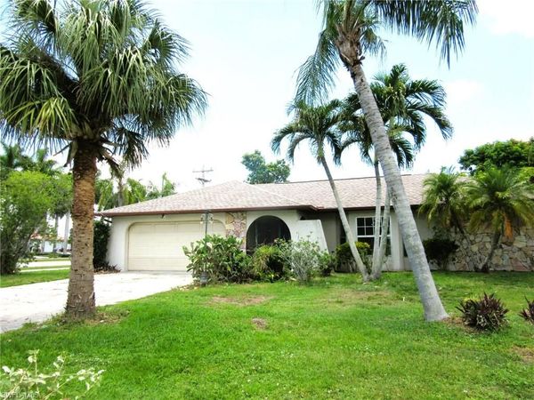 628 SE 19th LN , CAPE CORAL, FL 33990