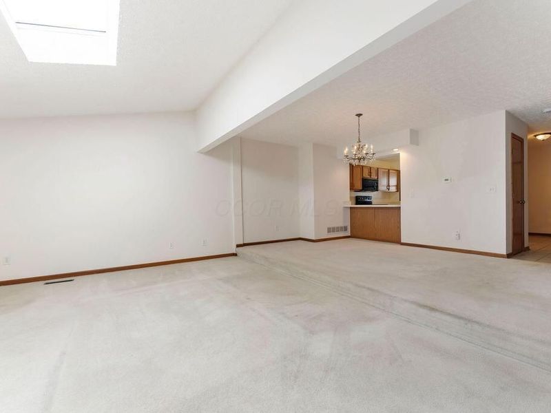 1068 Cypress Lane, Unit 12-3, Columbus, OH 43230 Photo 23