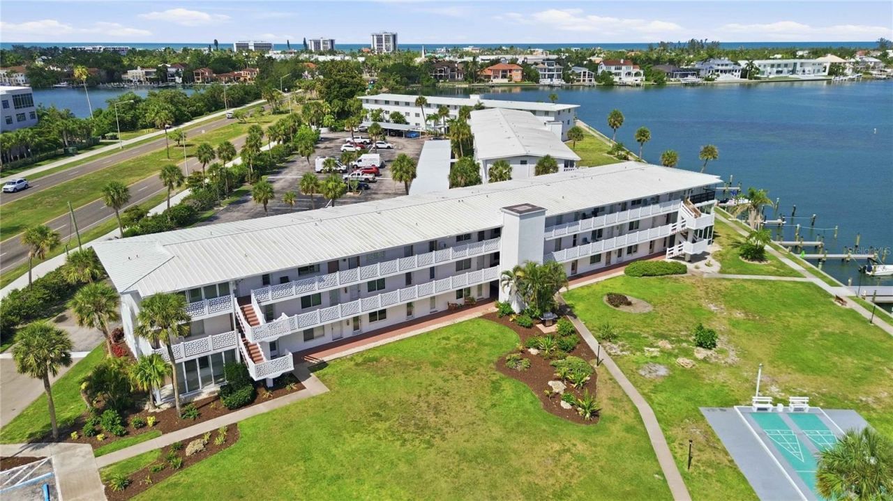 765 John Ringling Boulevard, Unit 1CLARI, Sarasota, FL 34236 Photo
