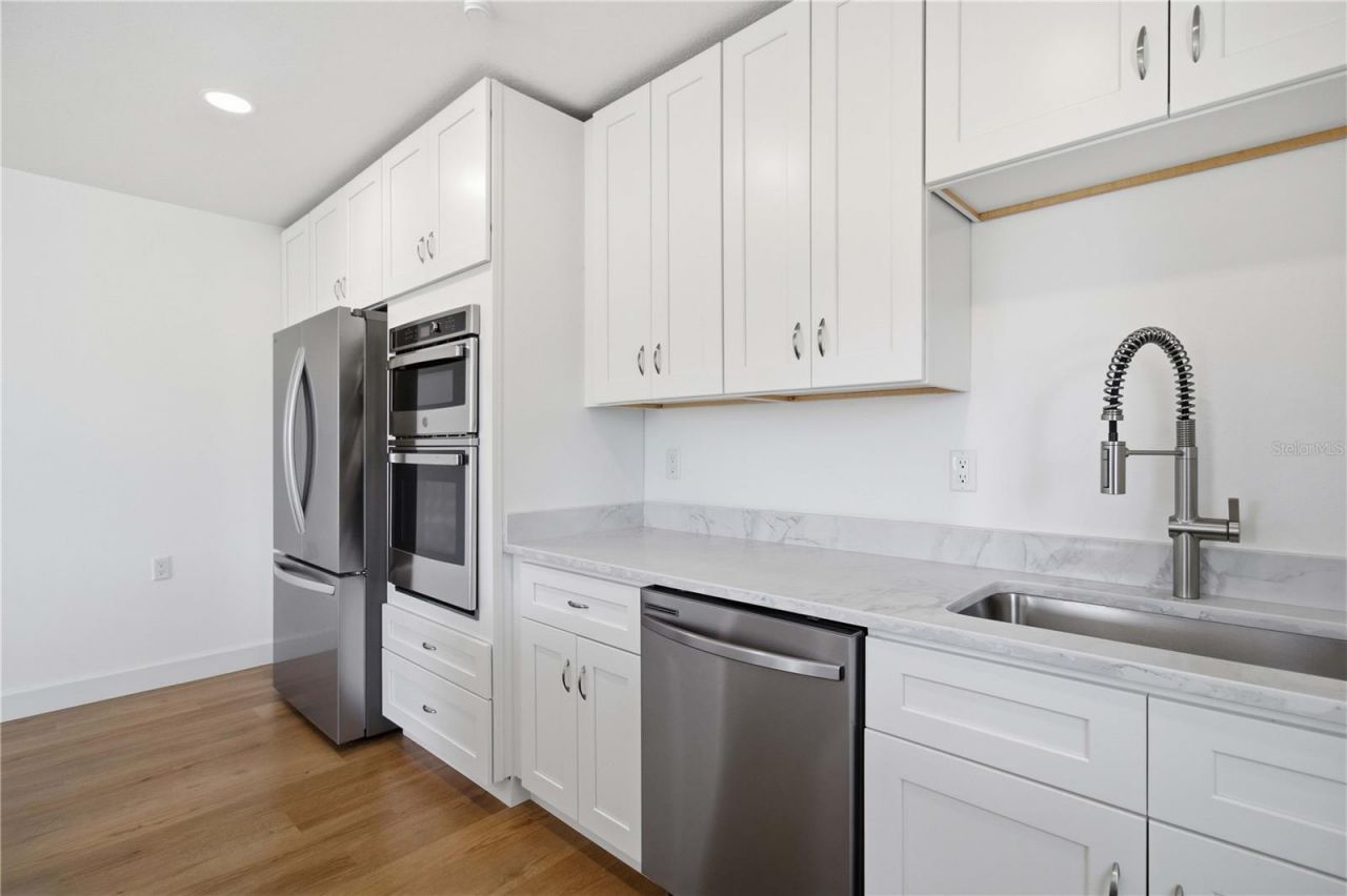 765 John Ringling Boulevard, Unit 1CLARI, Sarasota, FL 34236 Photo