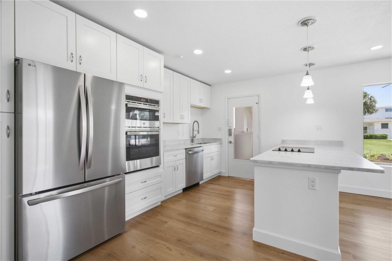 765 John Ringling Boulevard, Unit 1CLARI, Sarasota, FL 34236 Photo