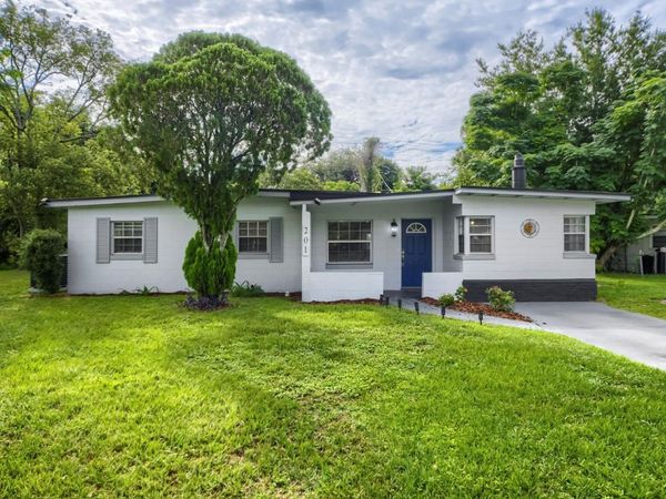 201 HAYS DRIVE, SANFORD, FL 32771