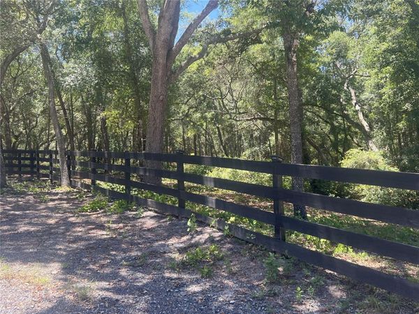 1425 RENBAR ROAD , DE LEON SPRINGS, FL 32130