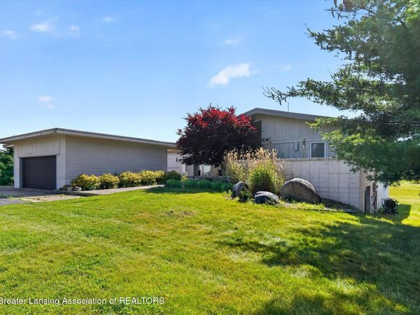 5146 Dutch Road, Leslie, MI 49251