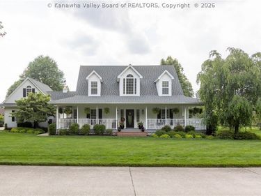 28 Hazel Circle, Winfield, WV 25213