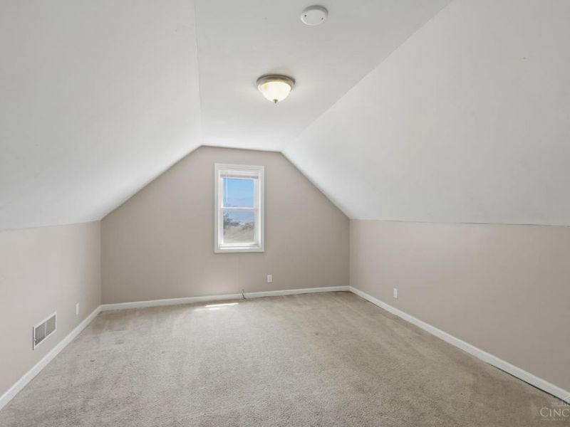 1641 Tuxworth Avenue, Cincinnati, OH 45238 Photo 21