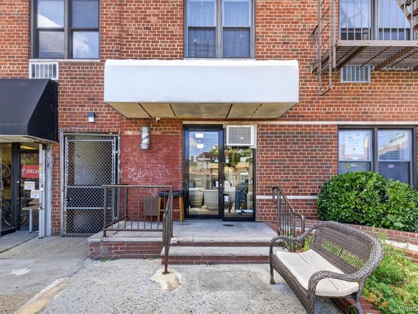 10230 Queens Boulevard , Unit 1009, Forest Hills, NY 11375