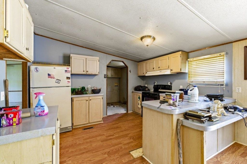 1715 Mineral Springs Rd. Photo 5