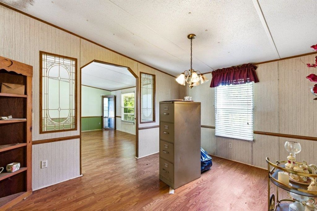 1715 Mineral Springs Rd. Photo 8