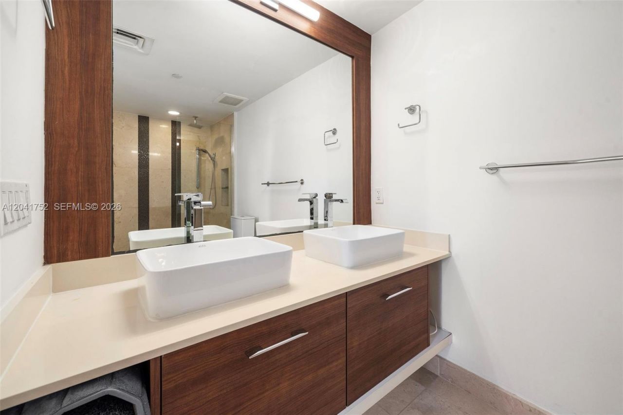 601 NE 27th St , Unit 1001, Miami, FL 33137 Photo