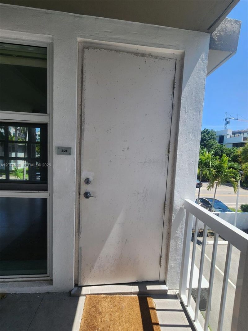 1080 99th St, Unit 221, Bay Harbor Islands, FL 33154 Photo