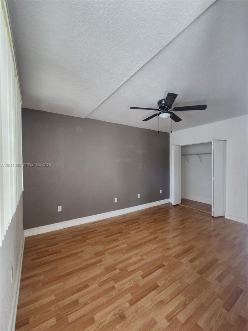 1080 99th St, Unit 221, Bay Harbor Islands, FL 33154 Photo