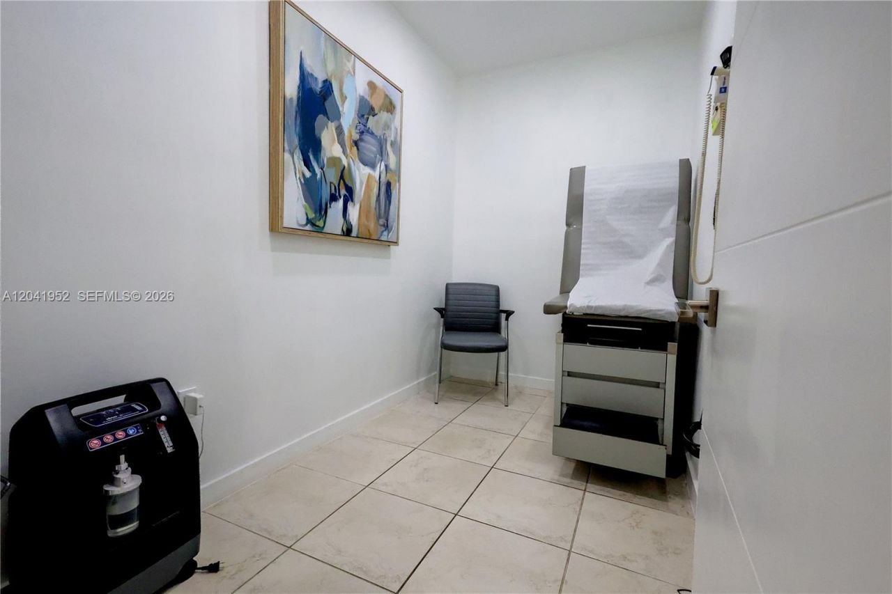 8525 SW 92nd St , Unit 11B, Miami, FL 33156 Photo