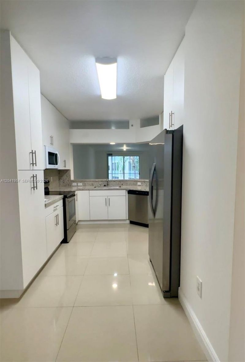10750 NW 66th St , Unit 214, Doral, FL 33178 Photo