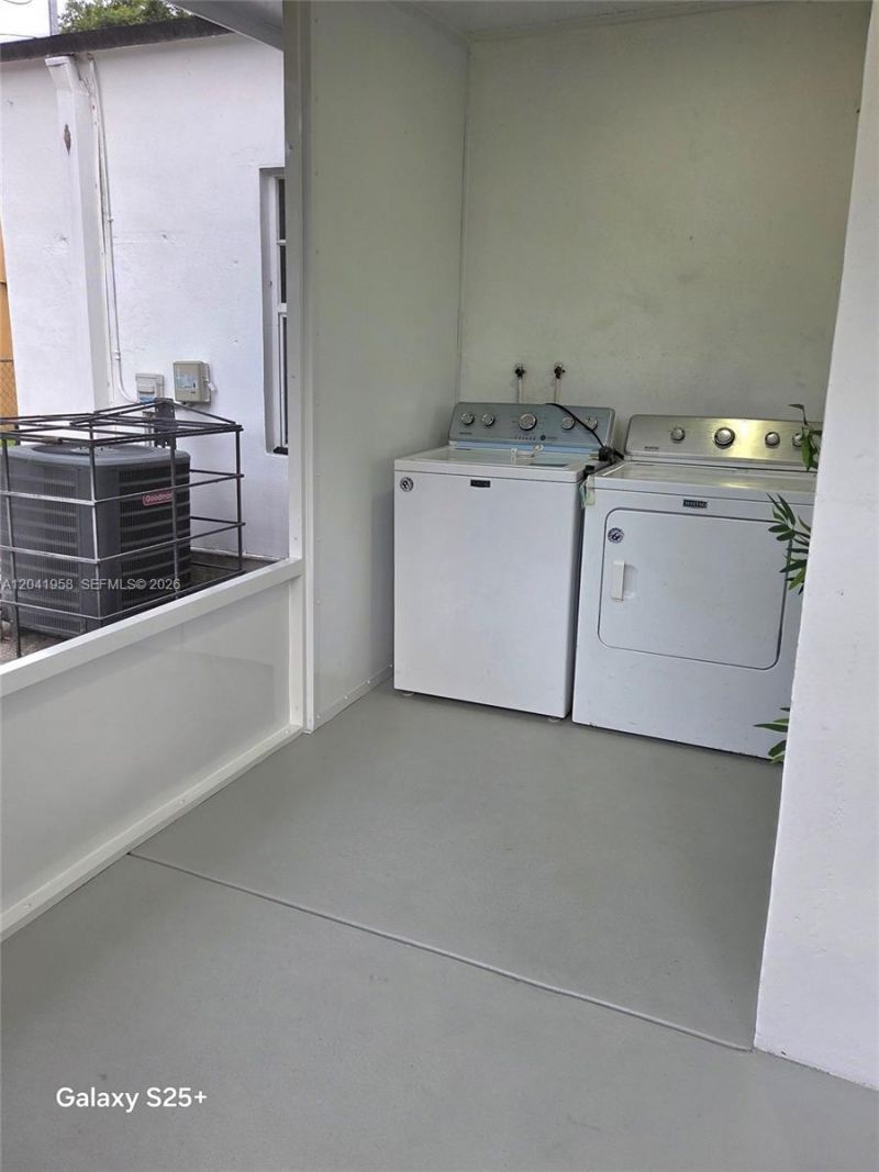 1321 NW 82nd St, Miami, FL 33147 Photo