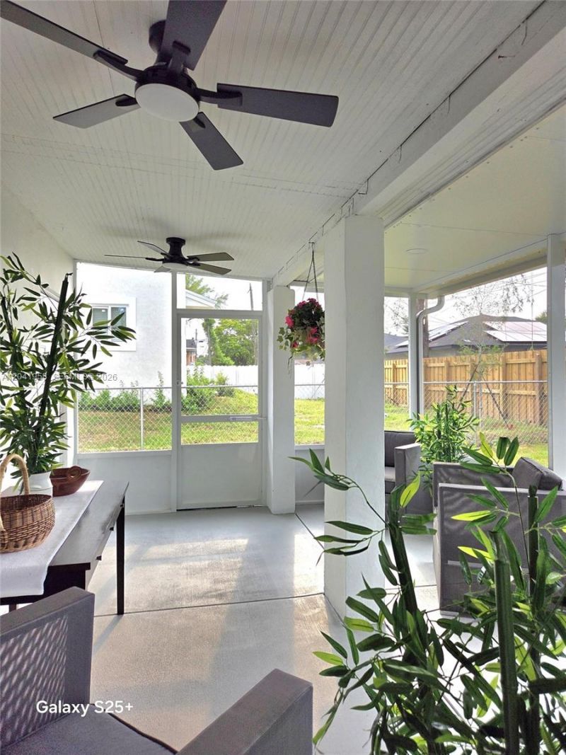 1321 NW 82nd St, Miami, FL 33147 Photo