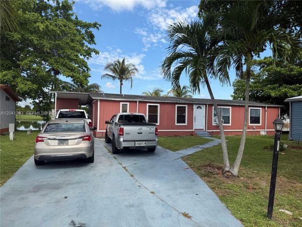 20606 NW 55th Court , Unit B, Miami Gardens, FL 33055