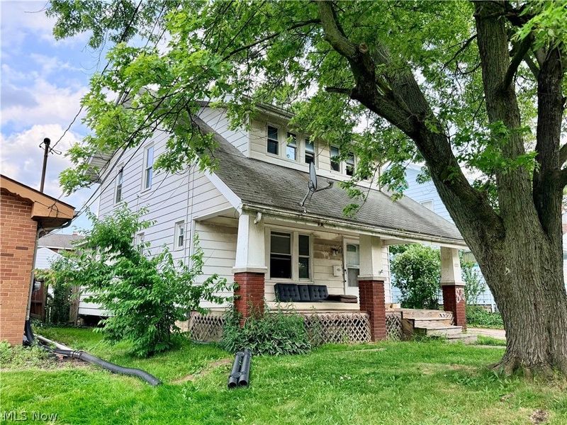 873 Gorge Boulevard, Akron, OH 44310 Photo 2