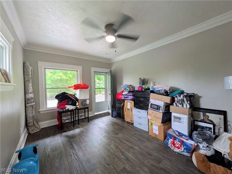 10302 Lamontier Avenue, Cleveland, OH 44104 Photo 23