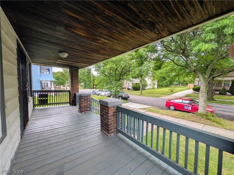 10302 Lamontier Avenue, Cleveland, OH 44104 Photo 5