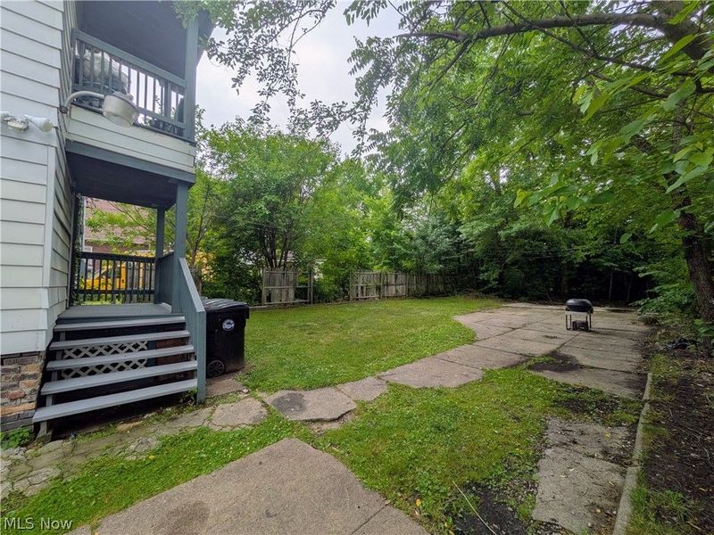 10302 Lamontier Avenue, Cleveland, OH 44104 Photo 6