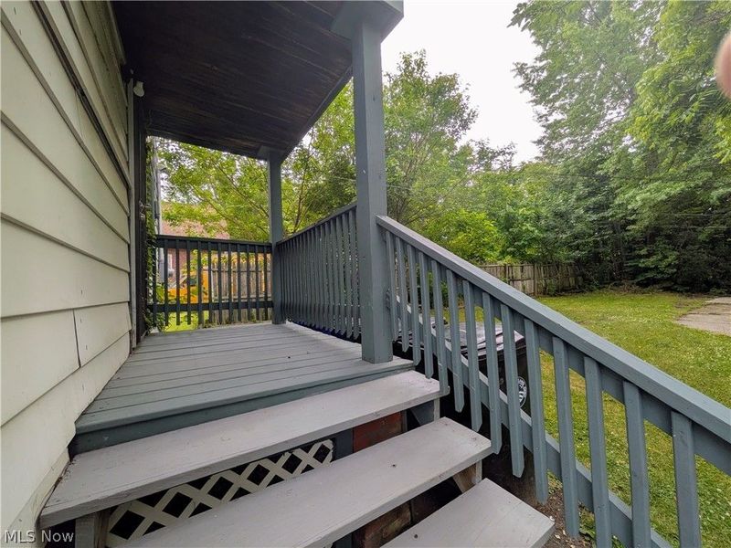 10302 Lamontier Avenue, Cleveland, OH 44104 Photo 7