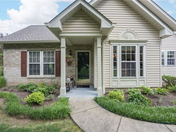 6135 Caledonia Court, Bridgeville, PA 15017