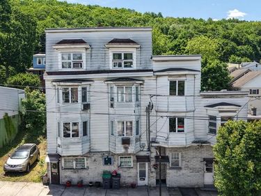 33 W MAIN STREET, GIRARDVILLE, PA 17935