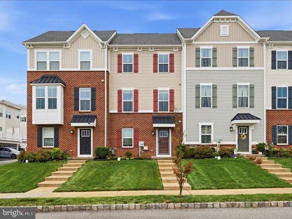 711 QUARRY POINT ROAD, MALVERN, PA 19355