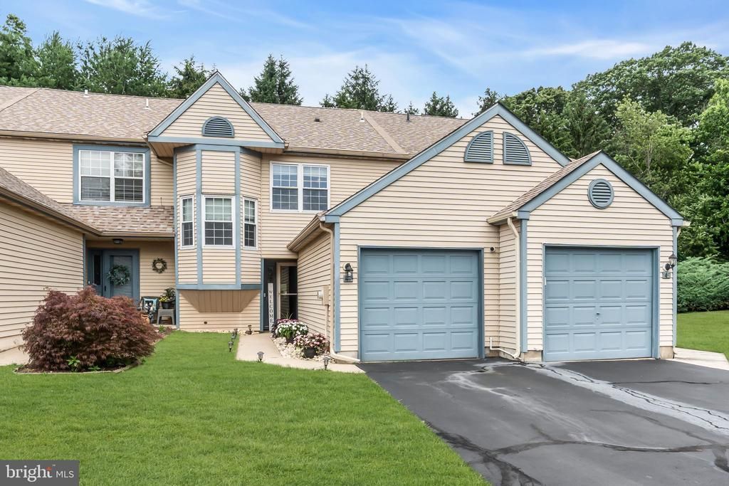 47 Goldenrod Court, Hamilton, NJ 08690 Main Photo