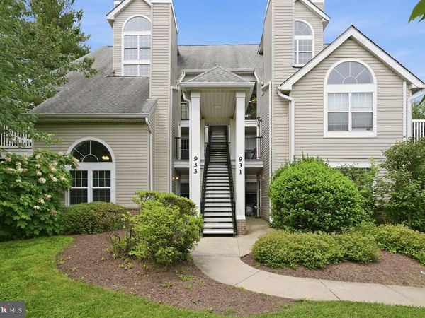 933 HILLSIDE LAKE TERRACE, Unit 110, GAITHERSBURG, MD 20878