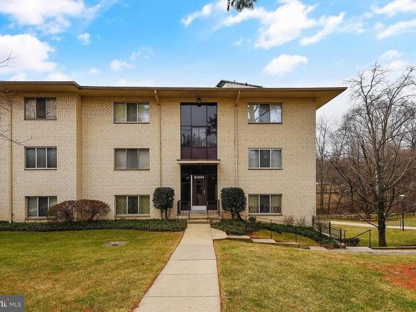10444 ROCKVILLE PIKE , Unit 102, ROCKVILLE, MD 20852